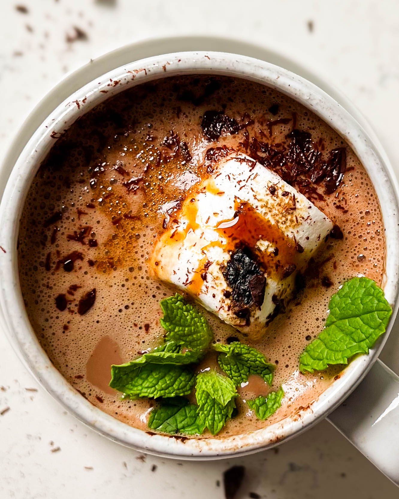 vegan peppermint hot cocoa in a mug
